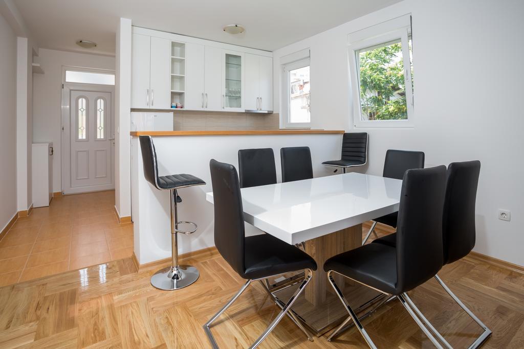 Apartment Center 2
